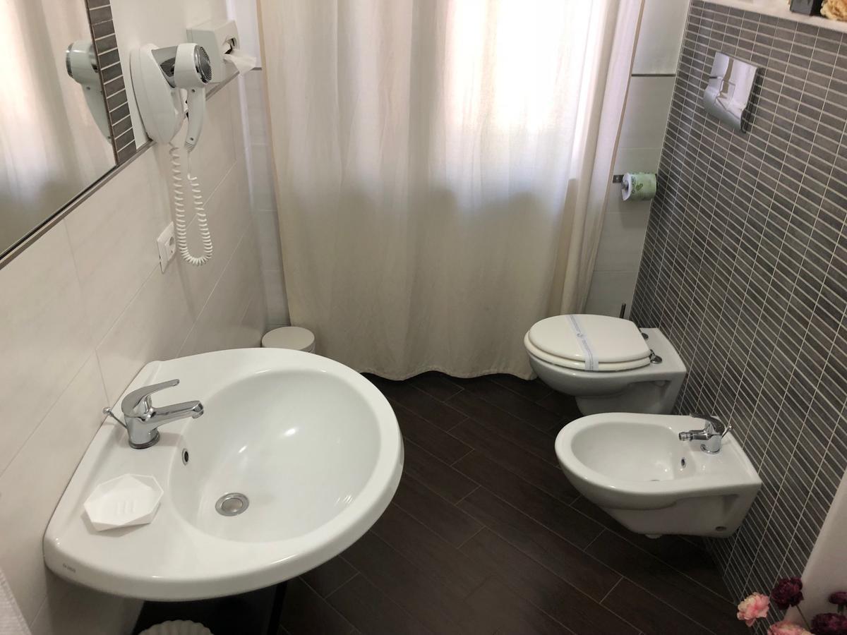 B&B Rosaly San Cataldo  Bagian luar foto