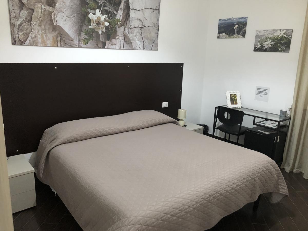 B&B Rosaly San Cataldo  Bagian luar foto