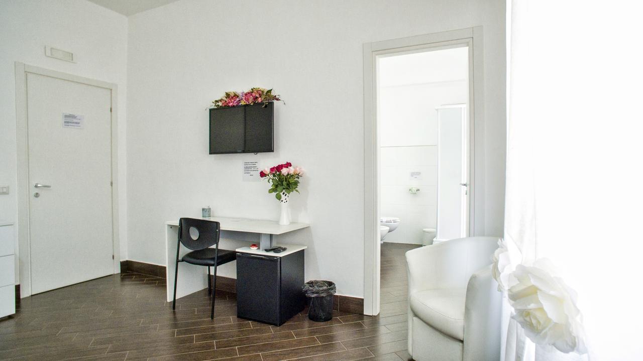 B&B Rosaly San Cataldo  Bagian luar foto